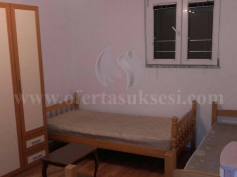 Jap me qira katin e -II- te shtepis 80m2