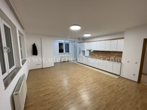 Jap me qira banesen/zyren 125m2 kati i -VI- / Fushe Kosove