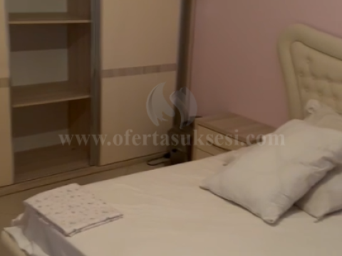 Shes banesen-apartmanin 80m2 kati i -II- / Durres Shqiperi