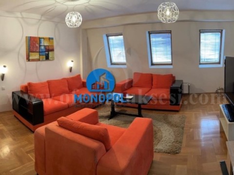 Jap me qira katin e shtepis 100m2 kati i -III- / Prishtine