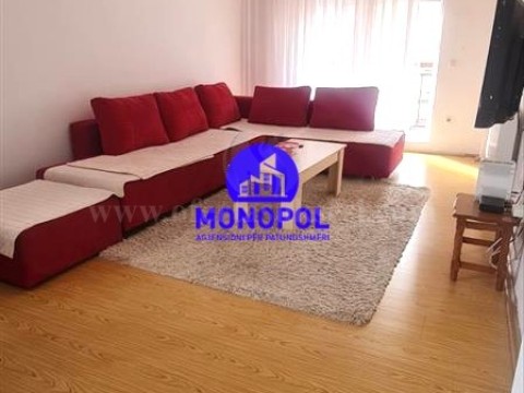 Shes banesen 81m2 kati i -III- / Fushe Kosove