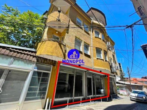 Jap me qira lokalin 100m2 kati perdhes+100bodrum / Prishtine