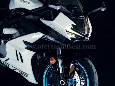 Shes CF MOTO 675 SR-R