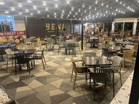 Ofroj pune per kamarier