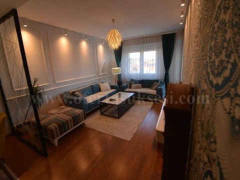Jap me qira banesen 80m2 kati i -X- / Prishtine