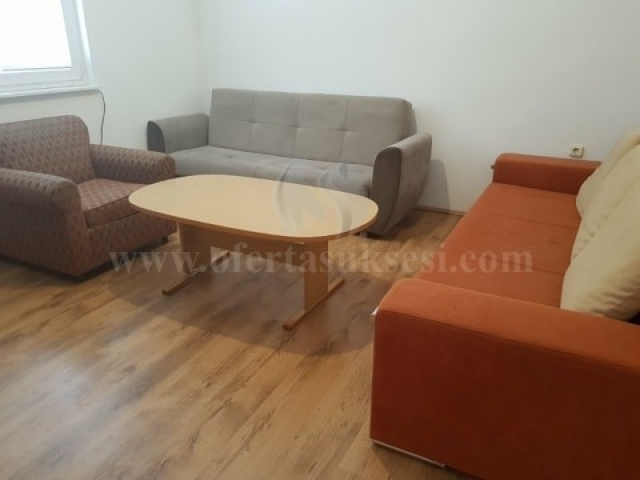 Jap me qira katin  e shtepis 60m2 kati i -I- / Prishtine 