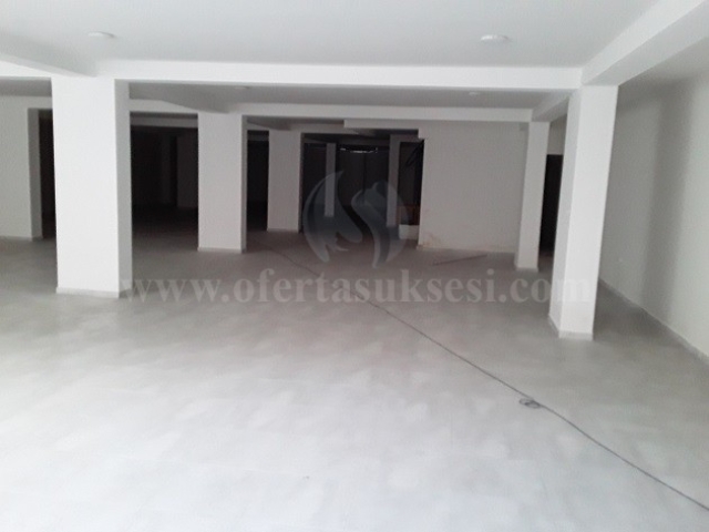 Jap me qira lokalin/bodrum 400m2 / Fushe Kosove