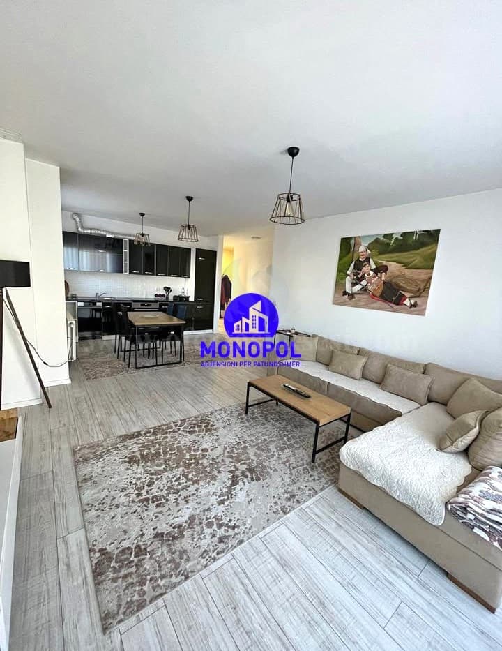 Shes banesen 94m2 kati i -II-/Prishtine — fotografia 1