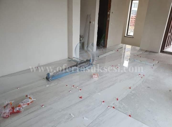 Kerkoj pune / Mjeshter — fotografia 4