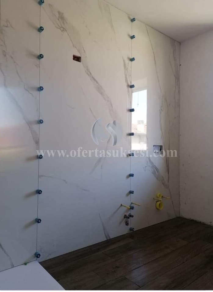 Kerkoj pune / Mjeshter — fotografia 5