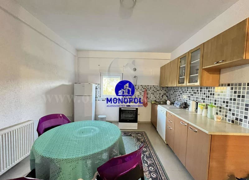 Jap me qira shtepin-zyren dy kateshe 150m2/Prishtine — fotografia 4