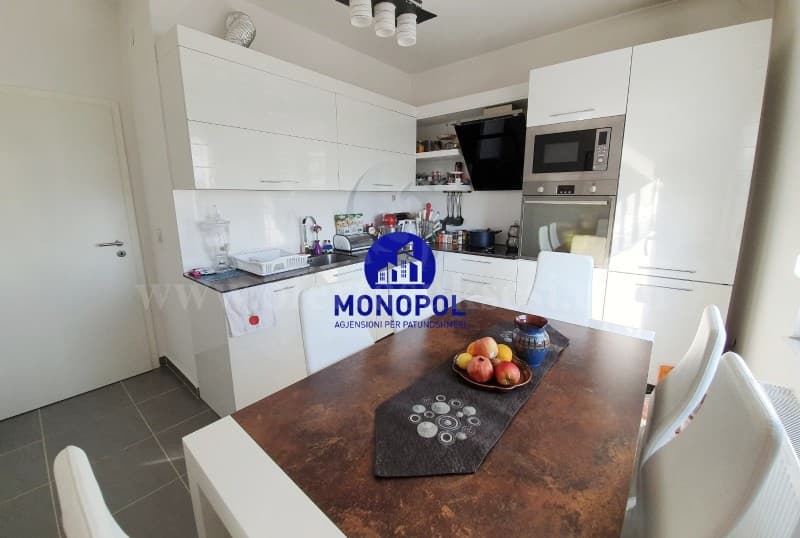 Shes banesen 135m2 kati i -IV- / Prishtine — fotografia 4