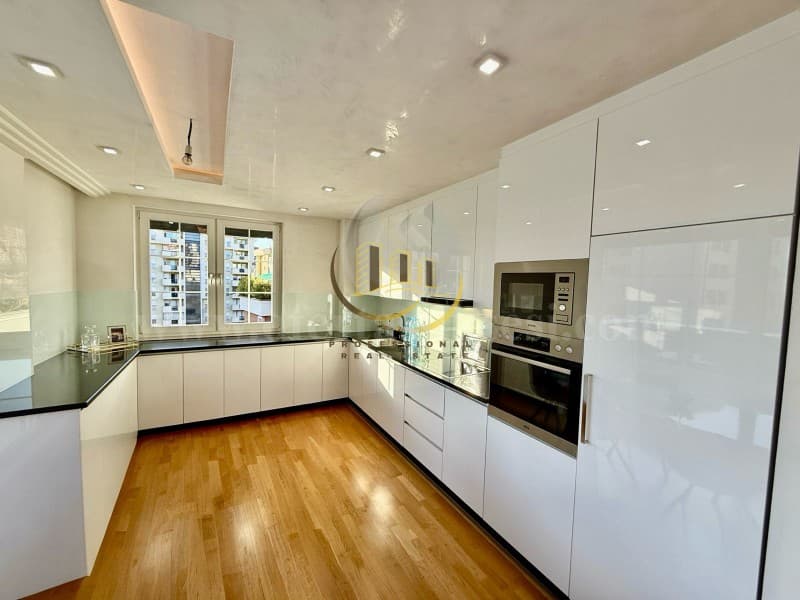 Jap me qira banesen 142m2 kati i -IV- /Prishtine — fotografia 2