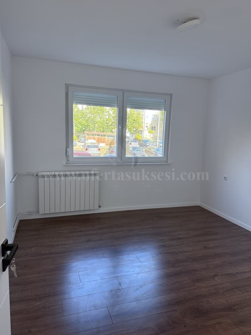 Jap me qira banesen-zyren 70m2 kati i -I-/Prishtine — fotografia 3