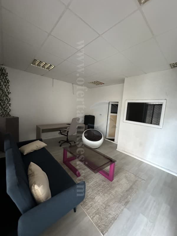 Jap me qira lokalin 35m2 kati perdhes/Prishtine — fotografia 1