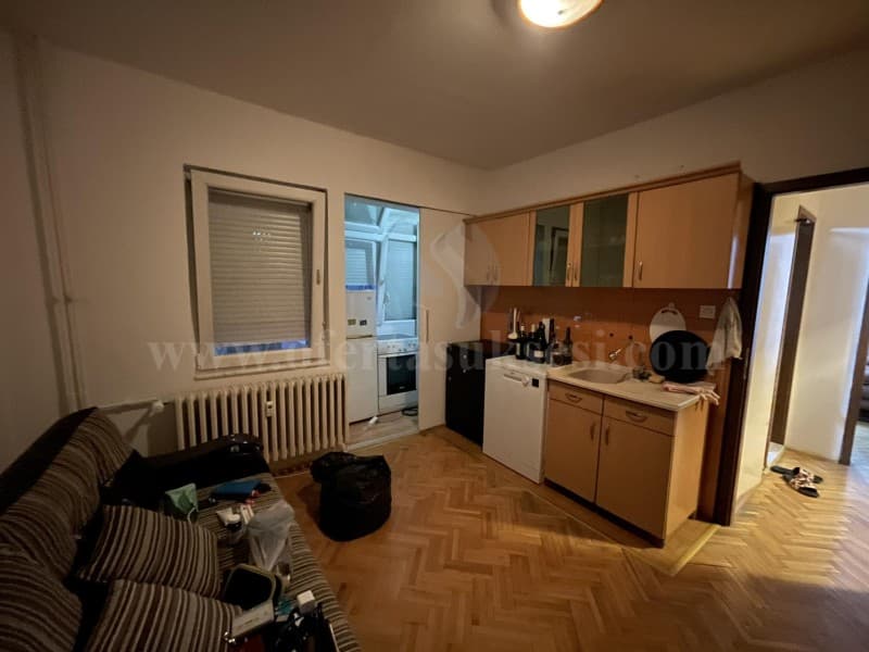 Shes banesen 42m2neto kati i -III- / Prishtine — fotografia 2