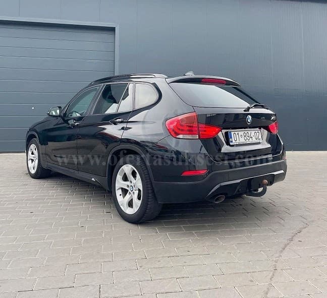 Shes BMW X1 2.0 dizel, xDrive20d Sport Line — fotografia 5