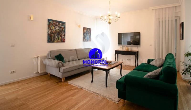 Jap me qira shtepin 200m2 dy kateshe me 4 ari oborr/Prishtine — fotografia 1