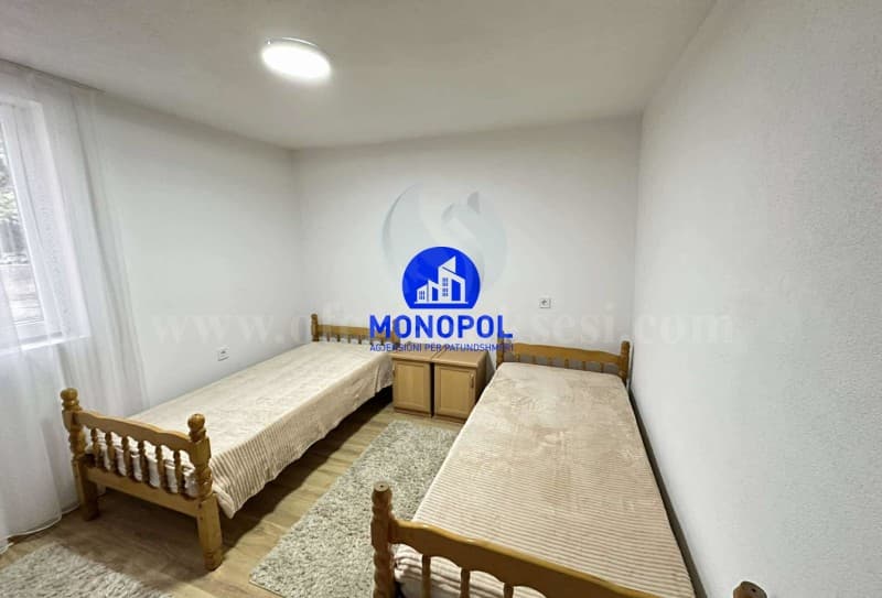 Jap me qira shtepin nje katshe 100m2 / Prishtine — fotografia 6