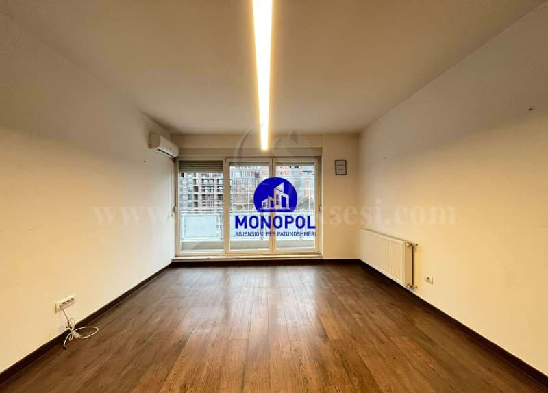 Jap me qira banesen-zyren 90m2 kati i -VIII-/Prishtine — fotografia 1