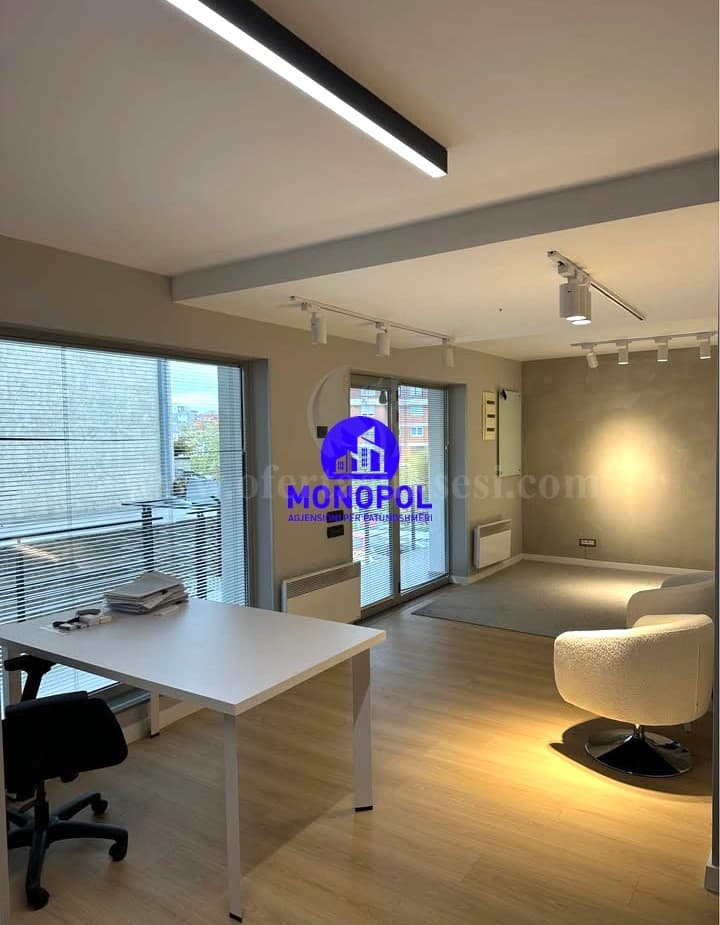 Jap me qira lokalin 35m2 kati i -I-/Prishtine — fotografia 3