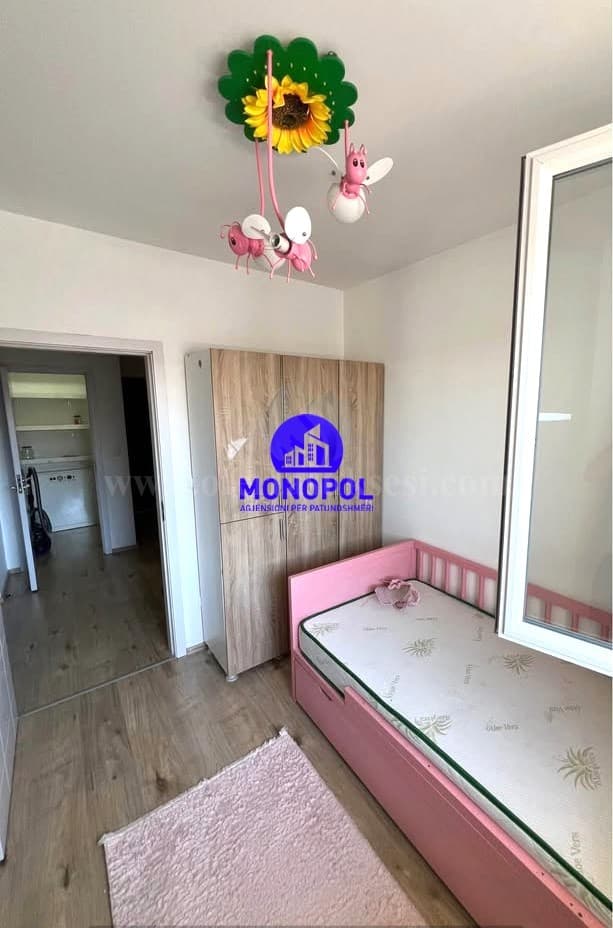 Shes banesen 84m2 kati i -VII-/Fushe Kosove — fotografia 3