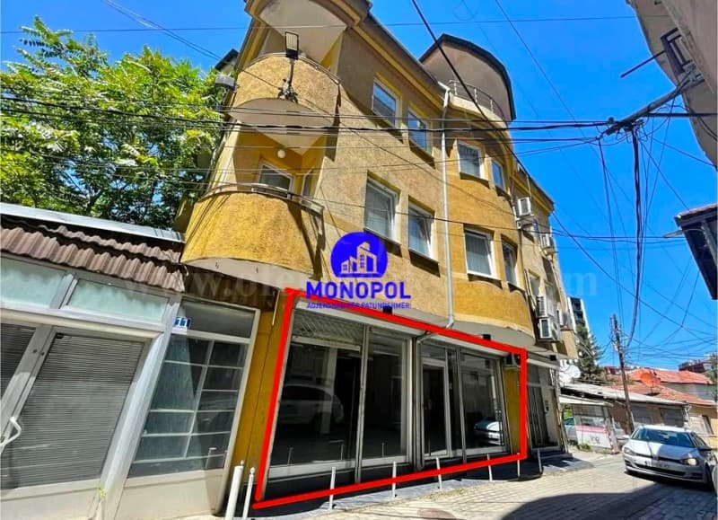 Jap me qira lokalin 100m2 kati perdhes+100bodrum / Prishtine — fotografia 1