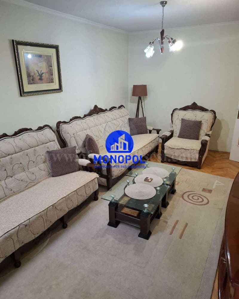 Jap me qira banesen 70m2 kati i -V- / Prishtine — fotografia 2