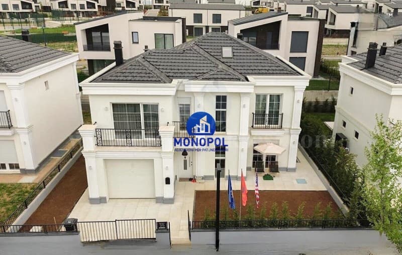 Jap me qira shtepin 350m2 dy kateshe / Prishtine — fotografia 1