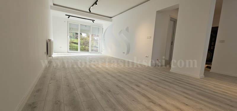 Jap me qira banesen 80m2 kati i -I- per biznes / Prishtine — fotografia 1