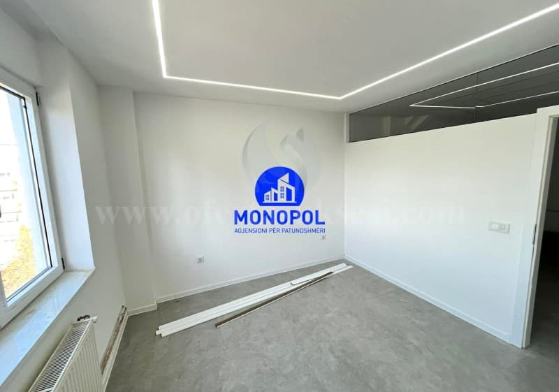 Jap me qira bensen-Zyren 50m2 kati i -III-/Prishtine — fotografia 3