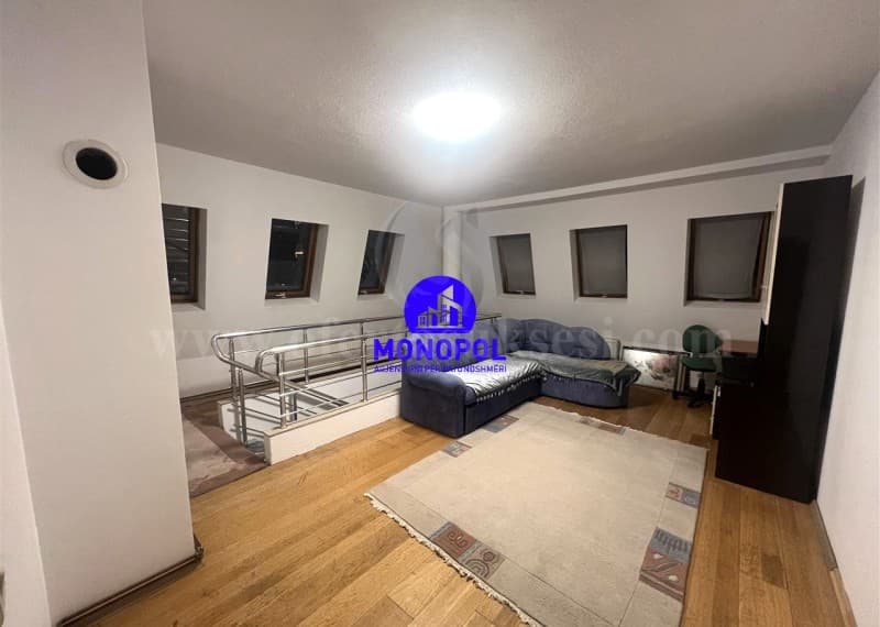 Jap me qira katine e shtepis 160m2 kati i -III-/Prishtine — fotografia 5