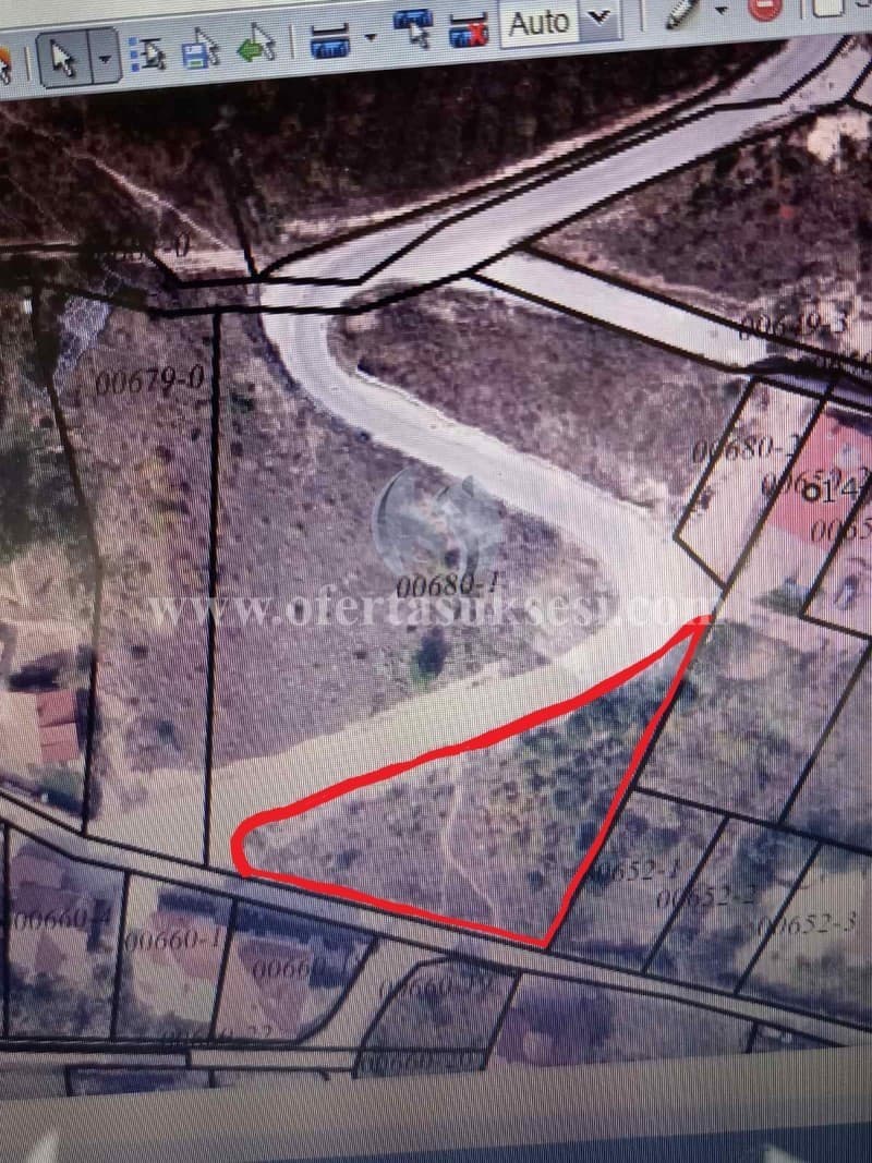 Shes 10.47 ari truall / Prishtine — fotografia 2