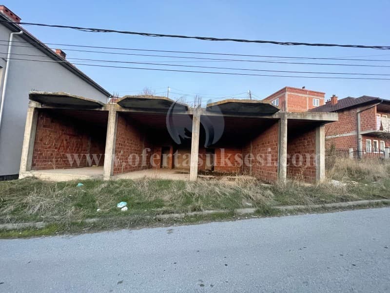 Shes 8 ari truall /Prishtine — fotografia 1