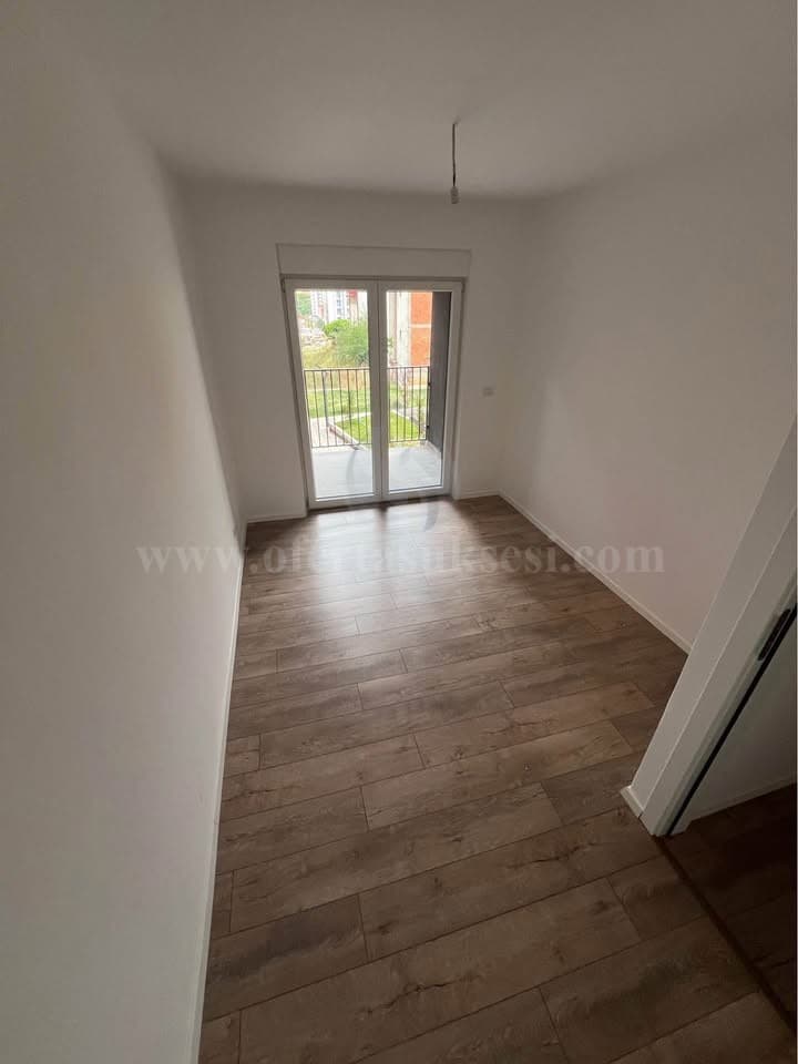 Jap me qira banesen-zyren 60m2 kati i -I-/Prishtine — fotografia 3