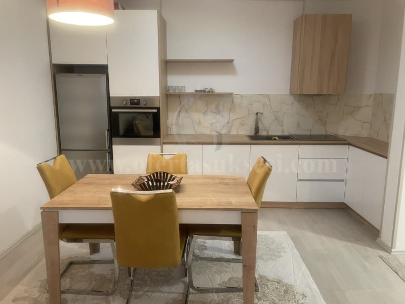 Jap me qira banesen 65m2 kati i -IV- / Fushe Kosove — fotografia 2