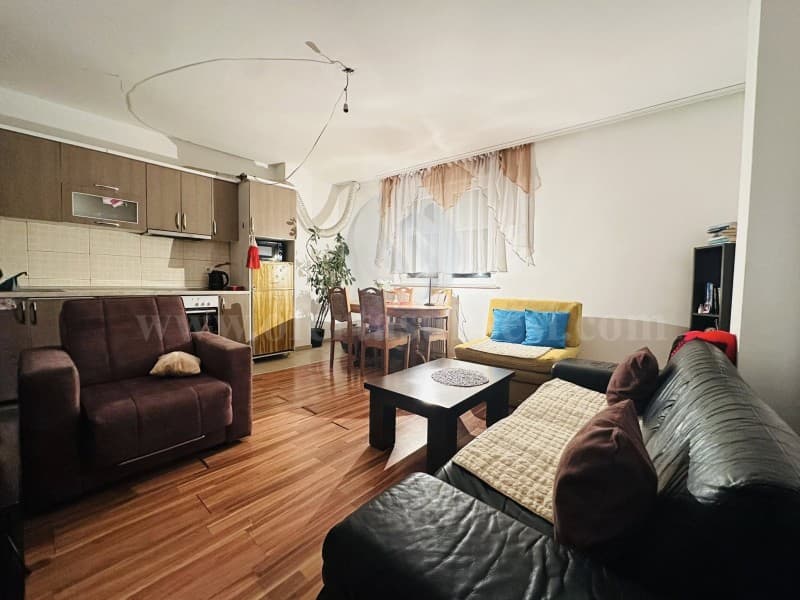 Jap me qira banesne 78m2 kati i -VIII- / Prishtine — fotografia 2