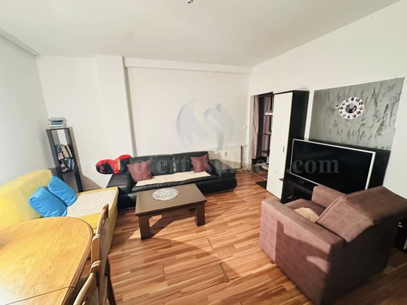 Jap me qira banesne 78m2 kati i -VIII- / Prishtine — fotografia 3