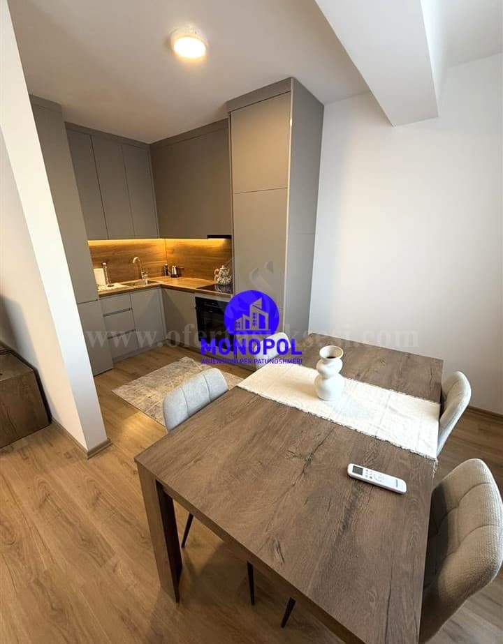 Jap me qira banesen 58m2 kati i -IV- / Fushe Kosove — fotografia 2