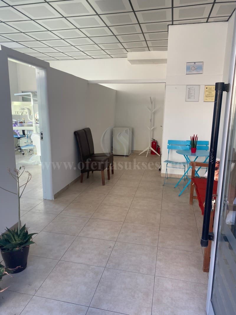 Shes lokalin 50m2 kati i -I- / Prishtine — fotografia 4