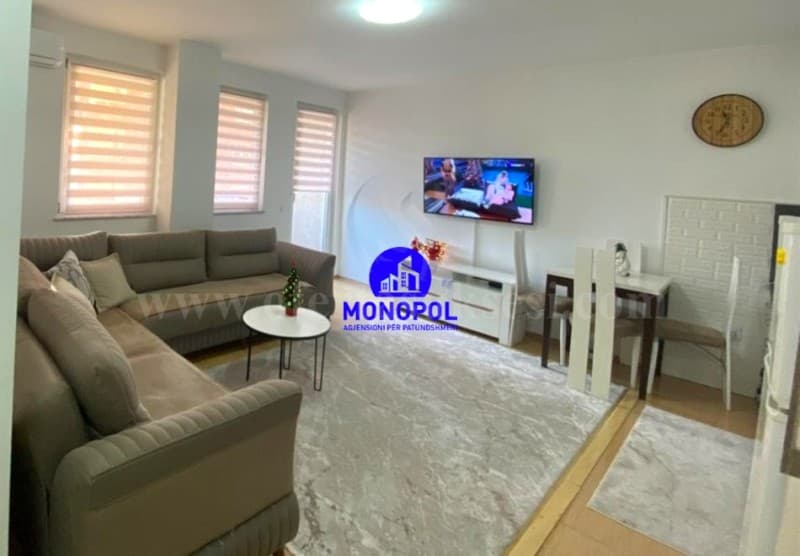 Jap me qira banesen 60m2 kati i -V- / Prishtine — fotografia 1