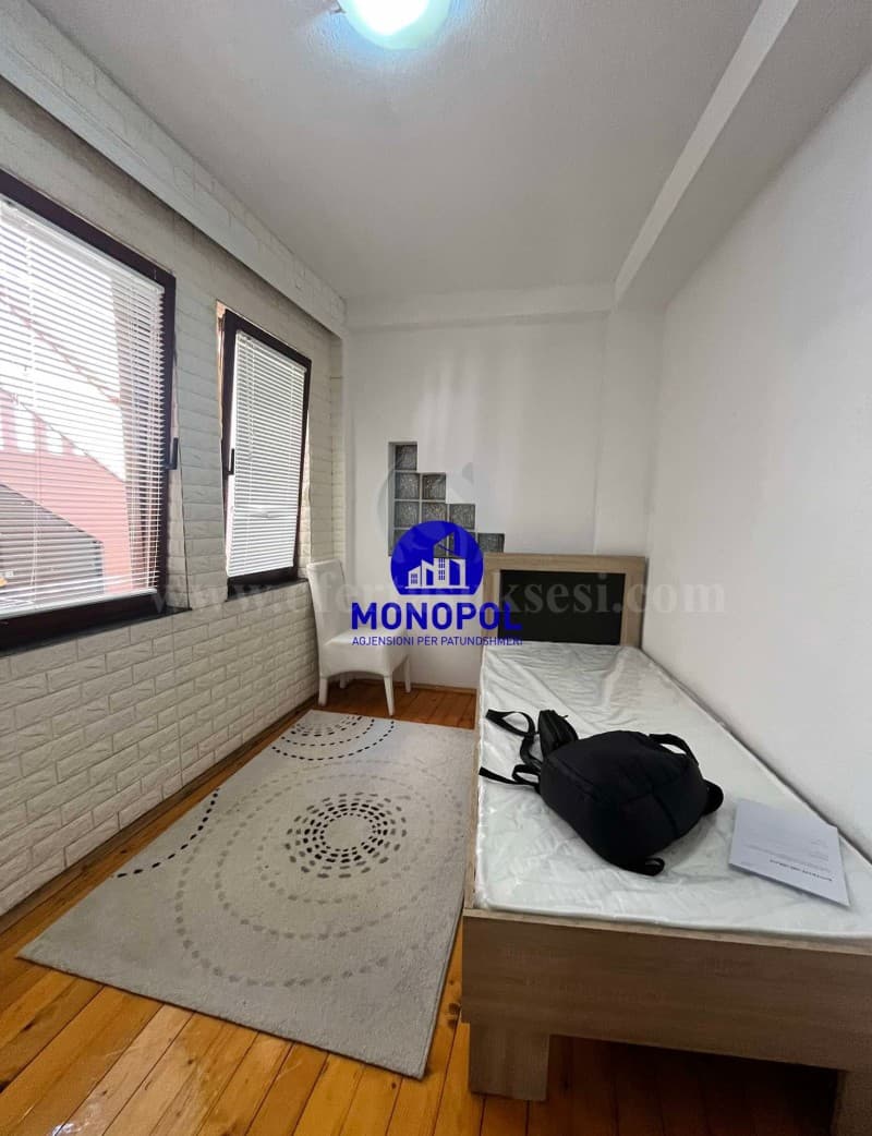 Jap me qira katine e shtepis 50m2 kati perdhes/Prishtine — fotografia 3