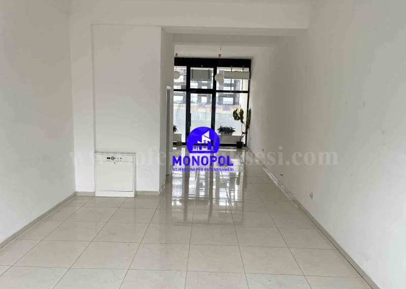 Jap me qira lokalin 46m2 kati perdhes/Prishtine — fotografia 2