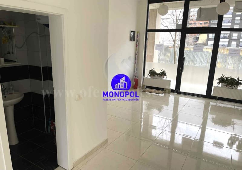 Jap me qira lokalin 46m2 kati perdhes/Prishtine — fotografia 5