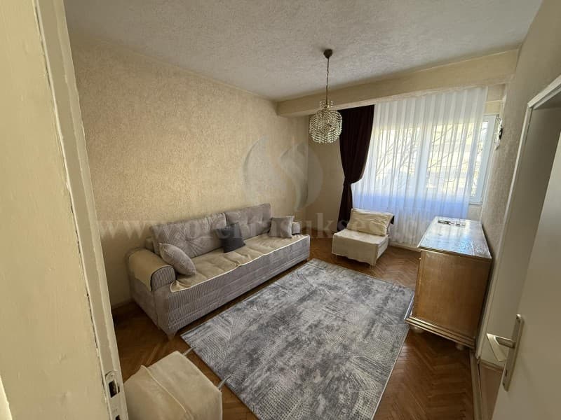 Jap me qira banesen 75m2 kati i -III-/Prishtine — fotografia 1