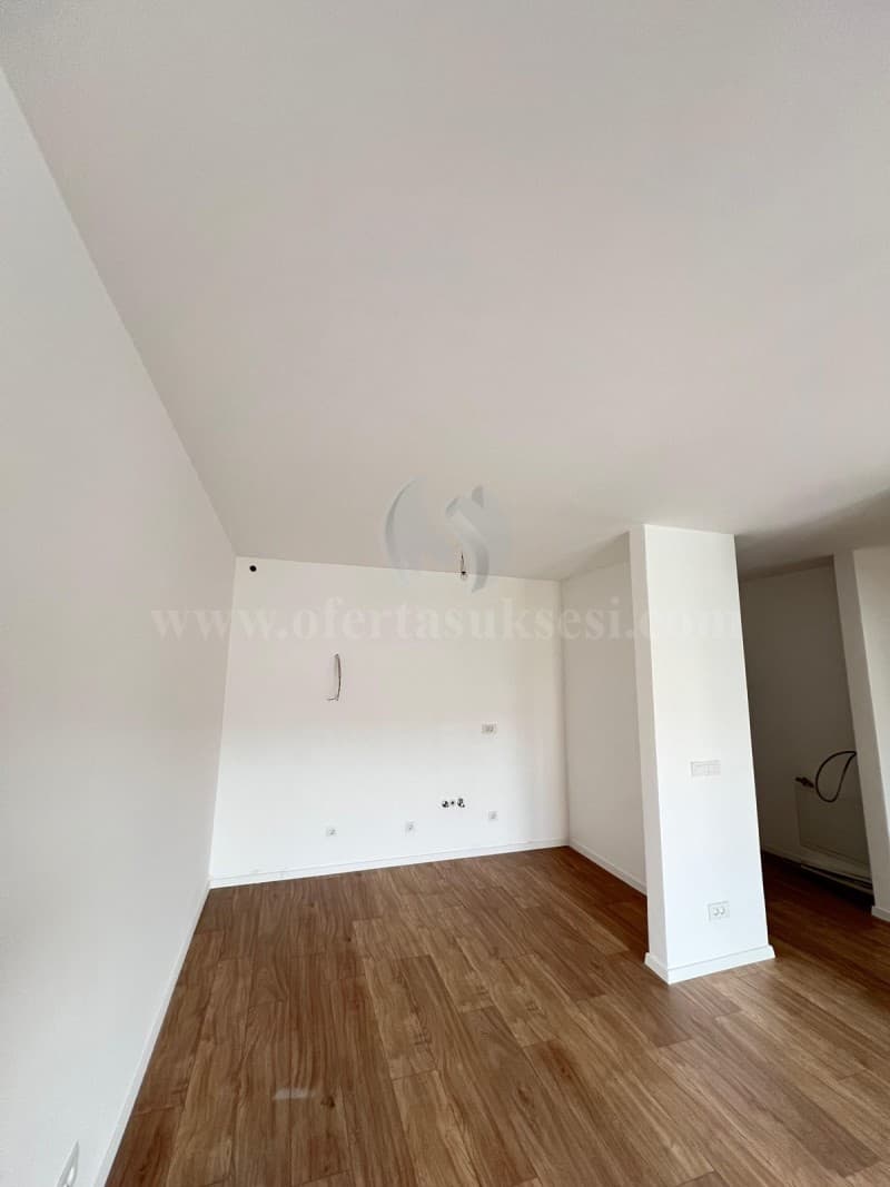 Shes banesen 53.82m2 kati i -IX-/Prishtine — fotografia 3