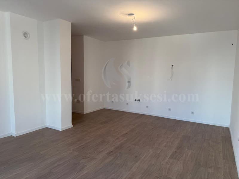 Shes banesen 78.25m2 kati i -IX-/Prishtine — fotografia 1