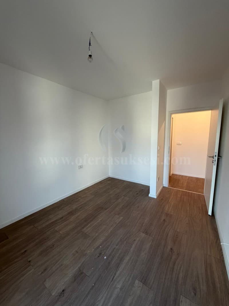 Shes banesen 78.25m2 kati i -IX-/Prishtine — fotografia 6