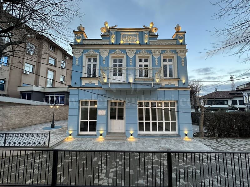 Jap me qira objektin 240m2 dy katesh/Prishtine — fotografia 1