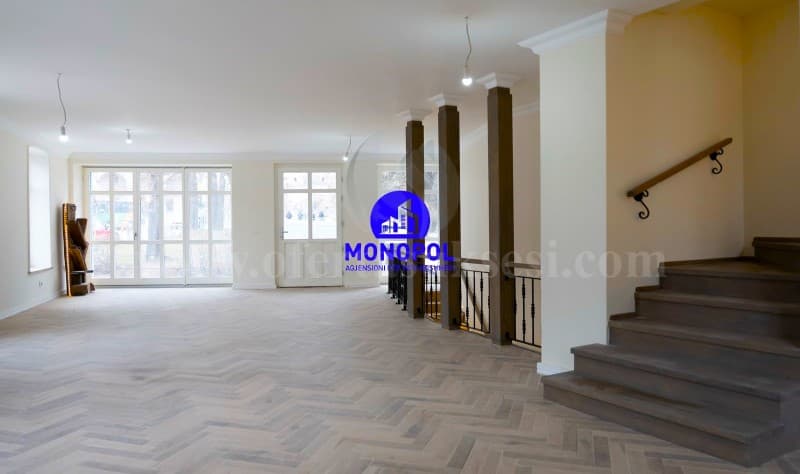 Jap me qira objektin 240m2 dy katesh/Prishtine — fotografia 3